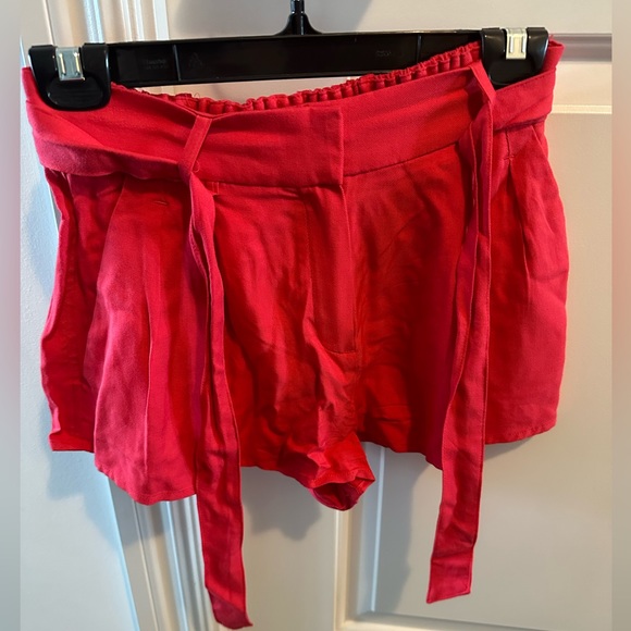 Talula red shorts, size 00 - Picture 2 of 5